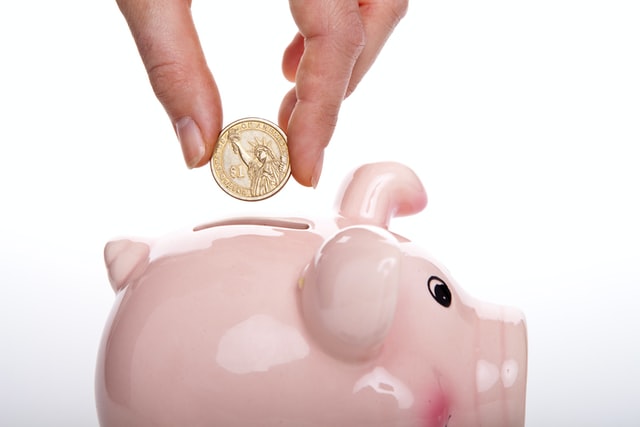 finding your niche: money saving bank