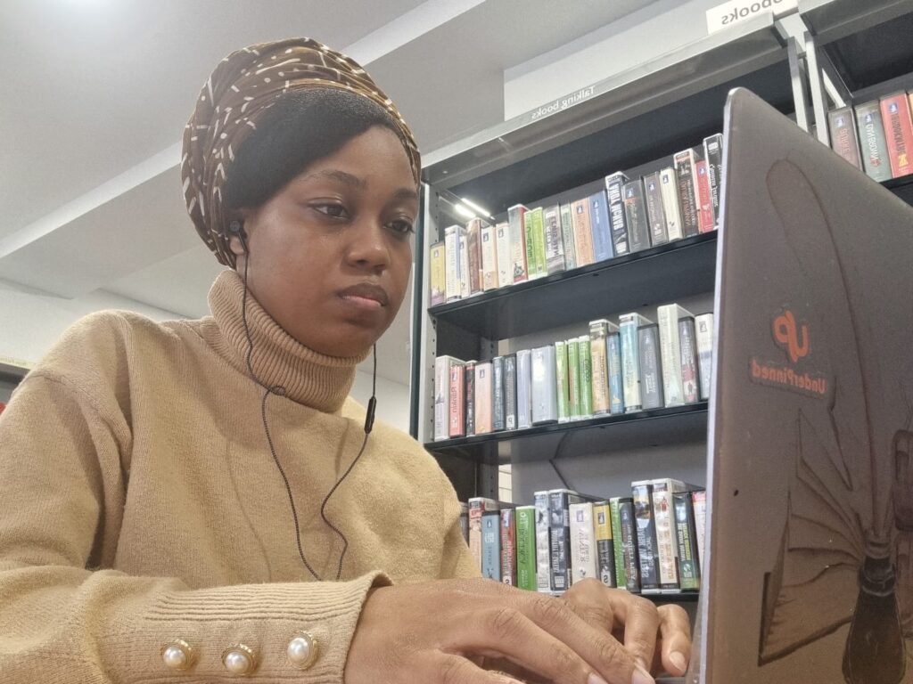 girl typing computer